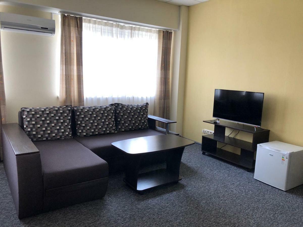 ברובארי Mini Hotel On Brovarskaya מראה חיצוני תמונה